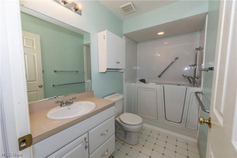 3513 E Prescott Circle Cuyahoga Falls OH 44223