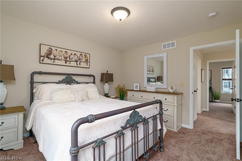 3794 Freedom Place Lorain OH 44053