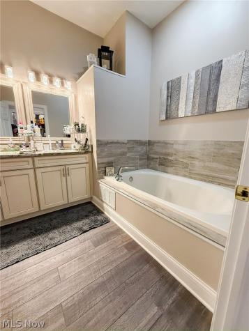 6434 St Augustine Drive NW Canton OH 44718