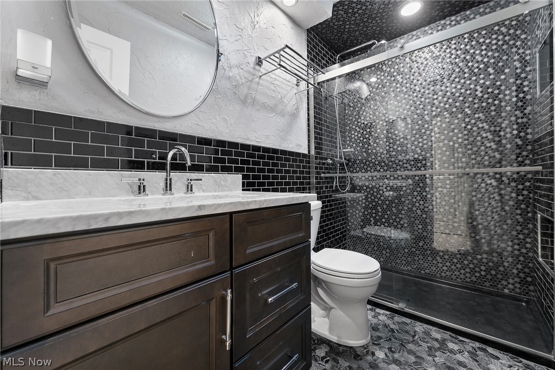 1303 Red Tail Hawk Court Boardman OH 44512