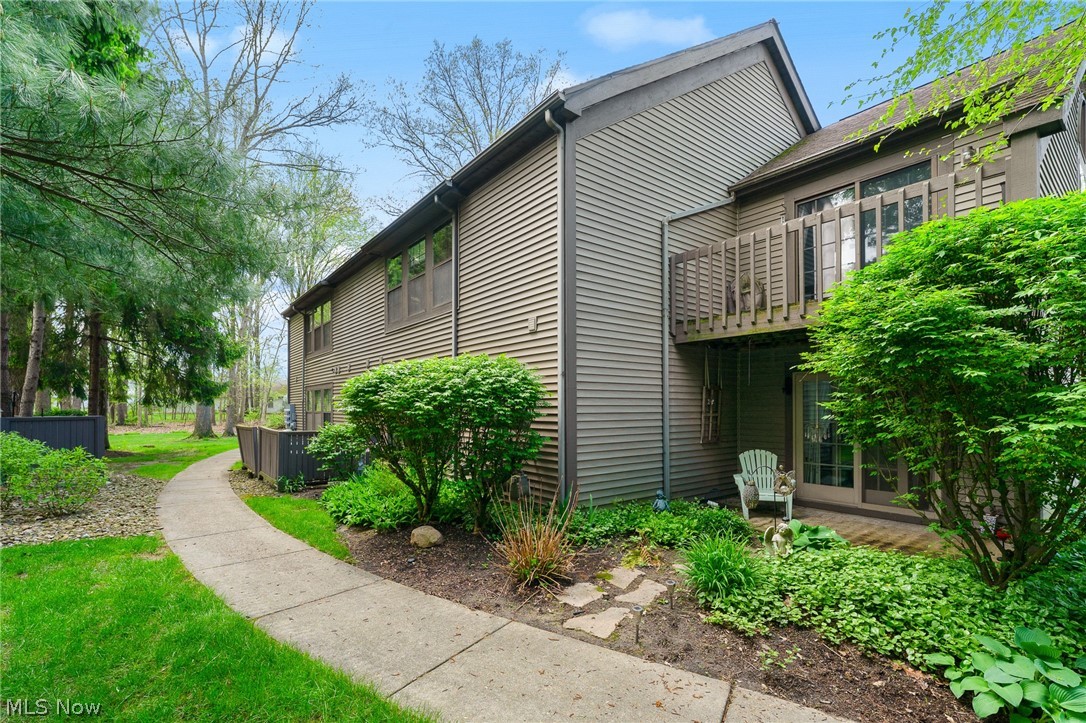 1303 Red Tail Hawk Court Boardman OH 44512