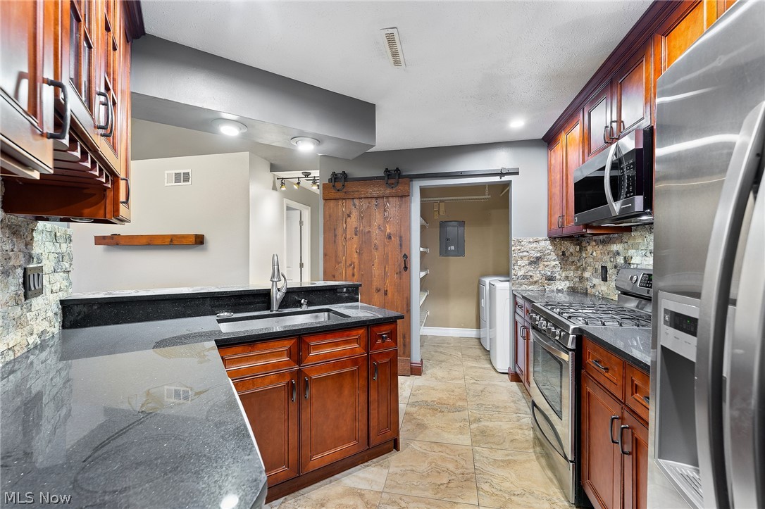 1303 Red Tail Hawk Court Boardman OH 44512