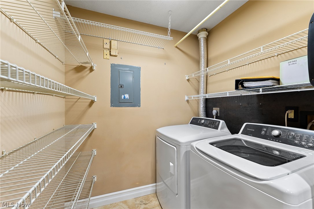 1303 Red Tail Hawk Court Boardman OH 44512