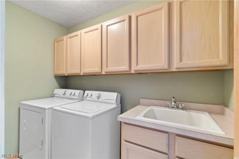 3919 Marsh View Drive Akron OH 44319