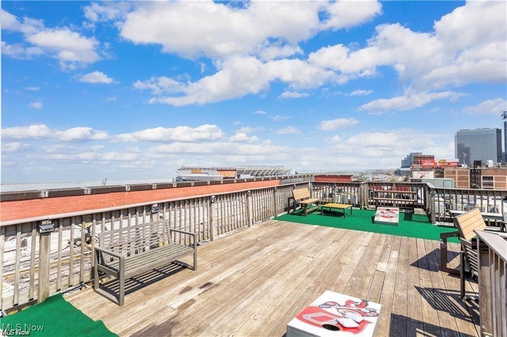 1133 W 9th Street Cleveland OH 44113