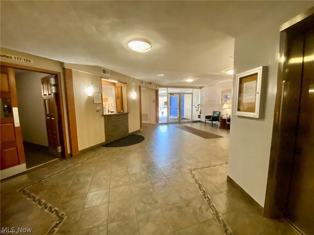 11850 Edgewater Drive Lakewood OH 44107