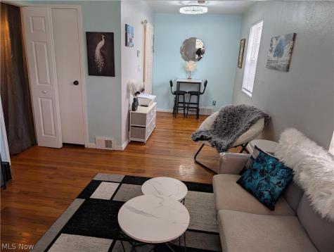 422 Clearview Drive Euclid OH 44123