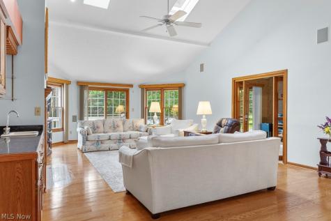 444 Shannon Drive Wadsworth OH 44281