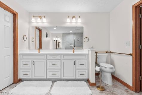 444 Shannon Drive Wadsworth OH 44281