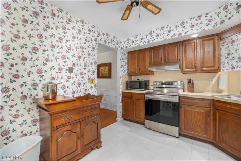 4704 Venice Heights Boulevard Sandusky OH 44870