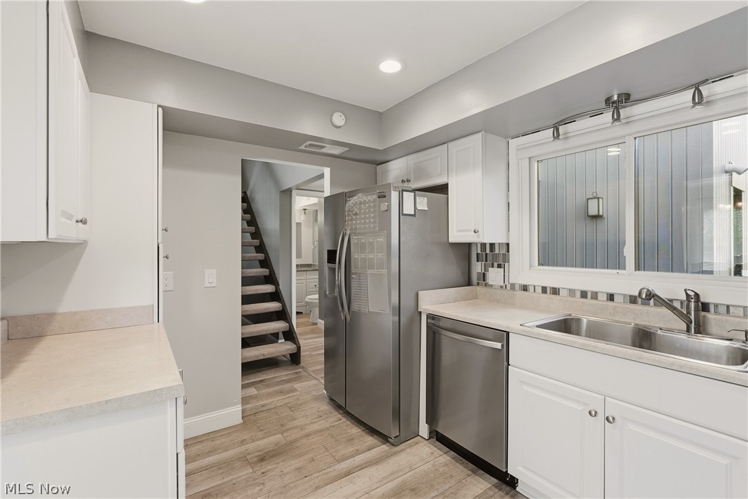 701 Tinkers Lane Sagamore Hills OH 44067