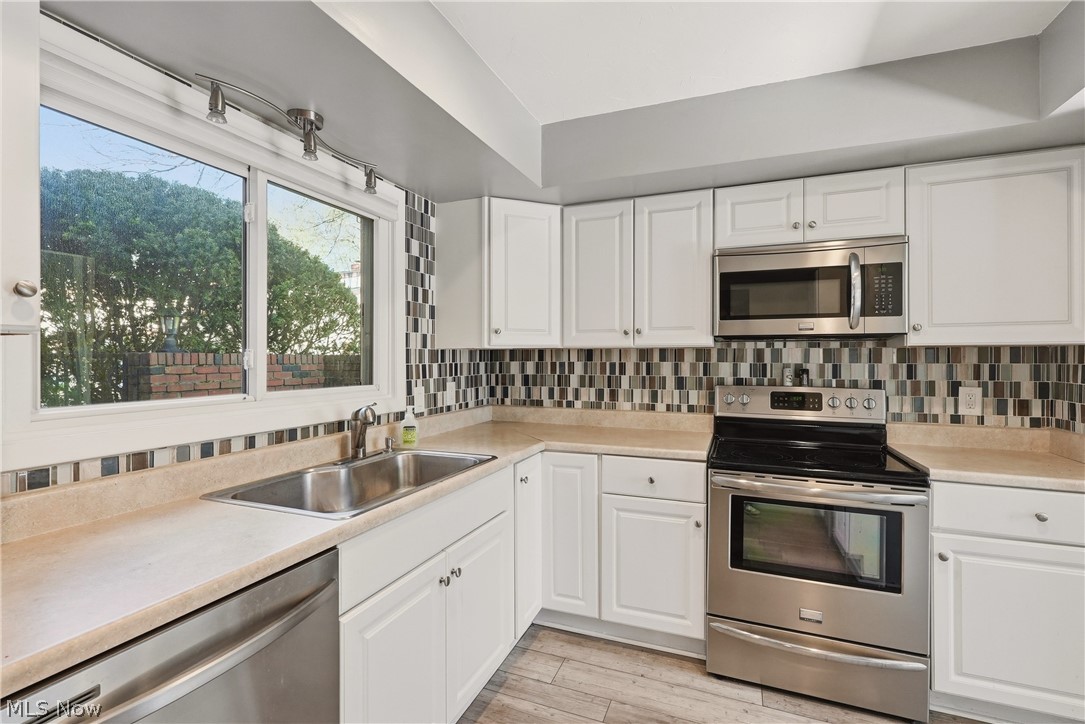 701 Tinkers Lane Sagamore Hills OH 44067