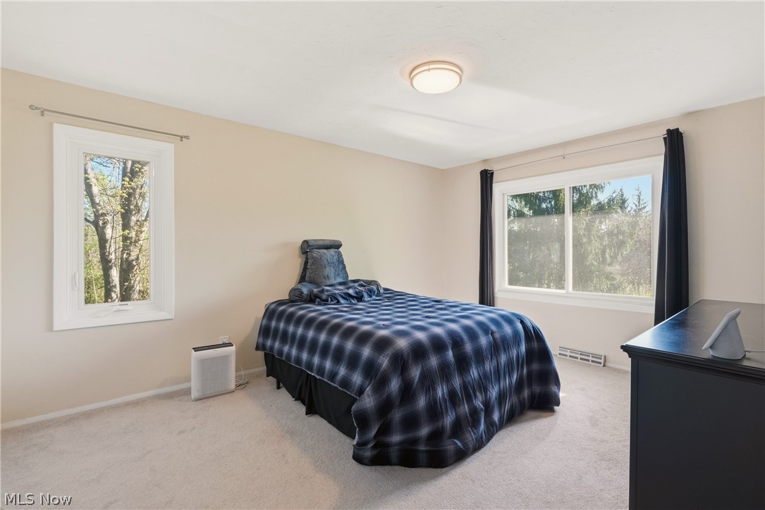 701 Tinkers Lane Sagamore Hills OH 44067