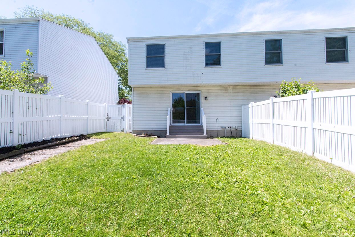 816 Wadsworth Road Medina OH 44256