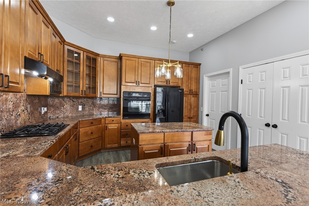 330 Blossom Lane Orange OH 44022