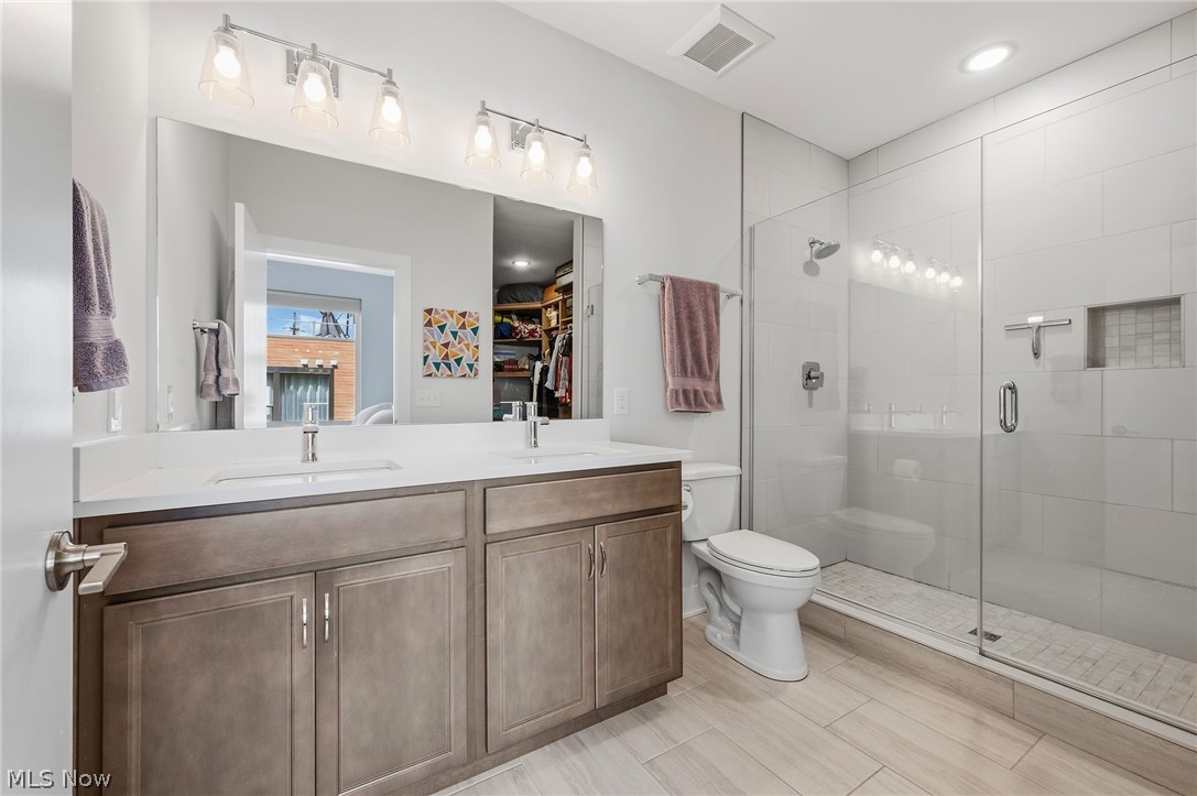 7317 Catlin Court Cleveland OH 44102