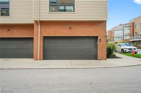 7317 Catlin Court Cleveland OH 44102