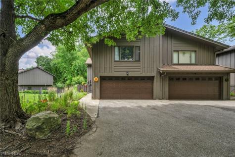 7444 Millrace Lane Sagamore Hills OH 44067