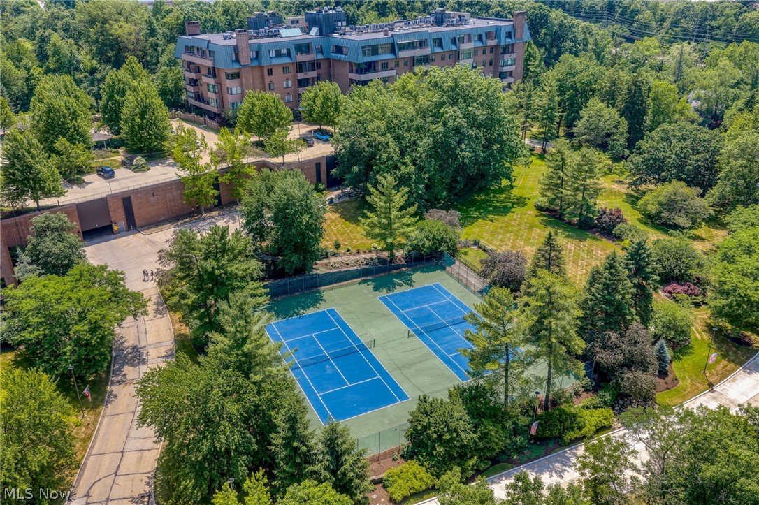 5150 Three Village Drive Lyndhurst OH 44124