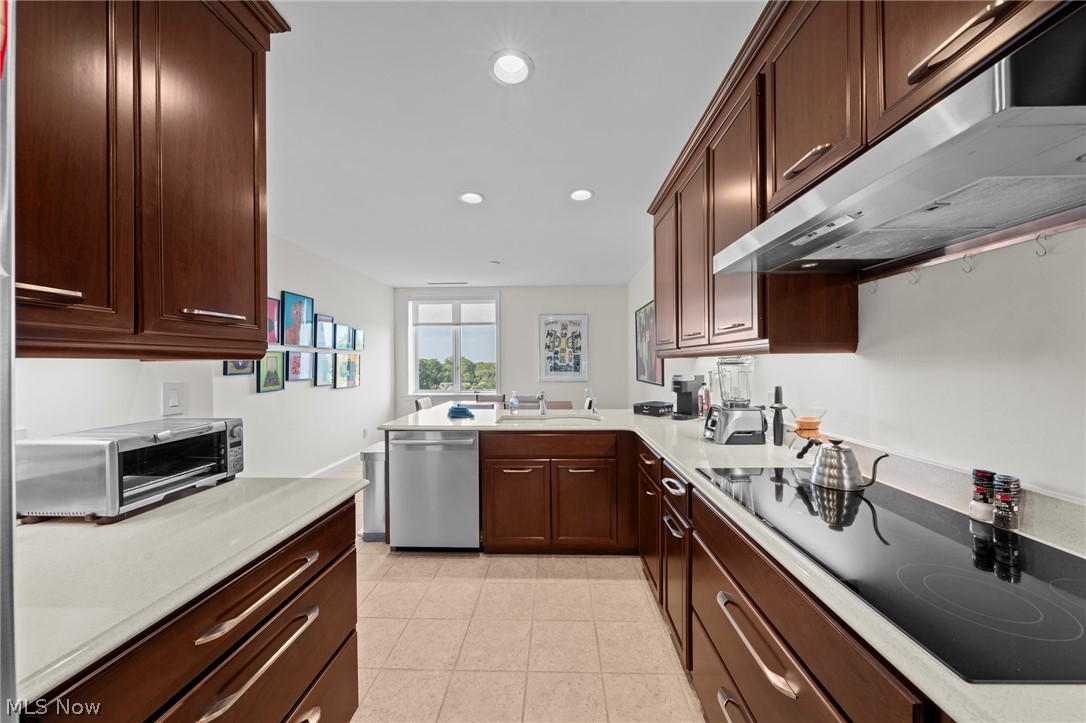 5150 Three Village Drive Lyndhurst OH 44124