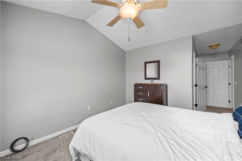 224 E Marina Lorain OH 44052