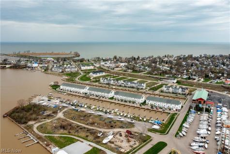 224 E Marina Lorain OH 44052