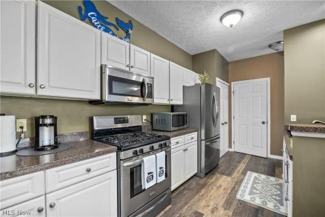 224 E Marina Lorain OH 44052