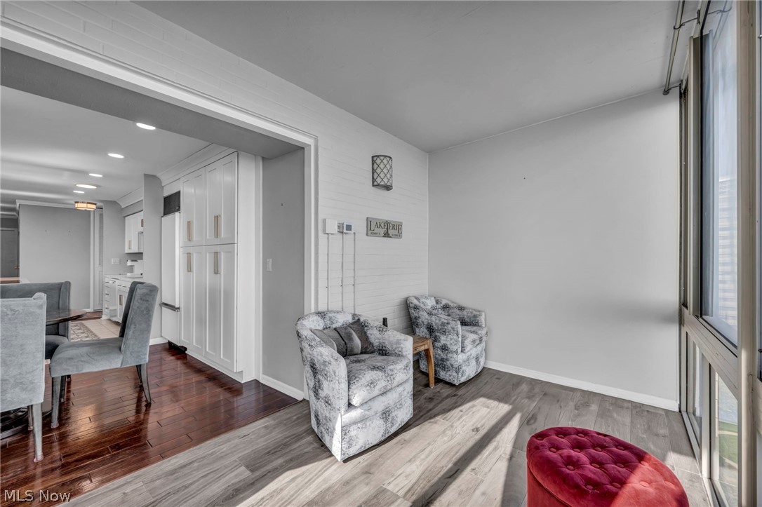 12520 Edgewater Drive Lakewood OH 44107