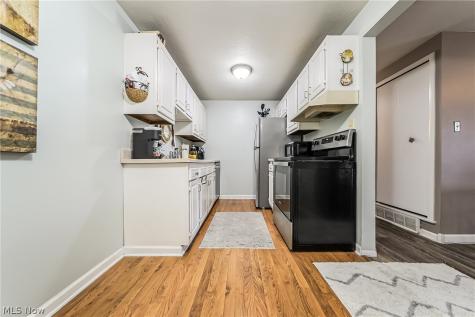 9611 Sunrise Boulevard North Royalton OH 44133