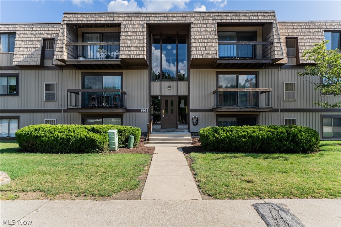 9611 Sunrise Boulevard North Royalton OH 44133