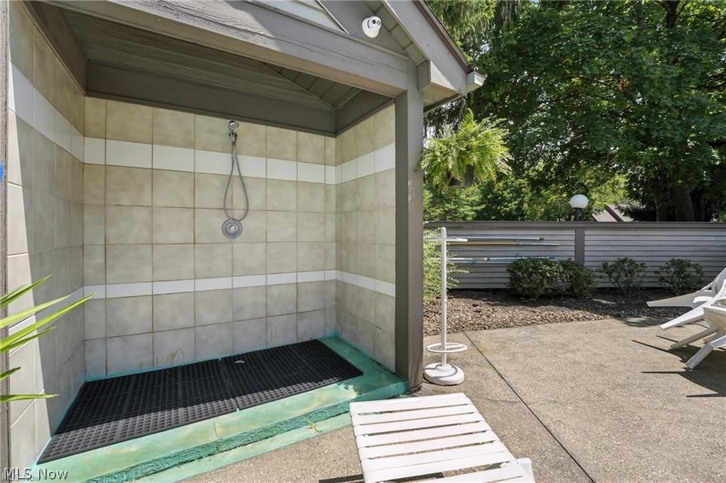 1293 Redtail Hawk Drive Boardman OH 44512