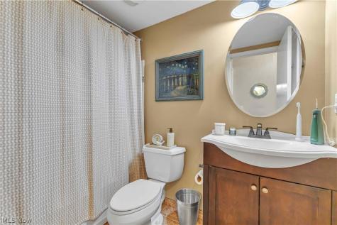 2885 Pease Drive Rocky River OH 44116