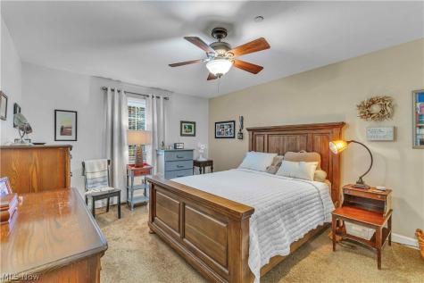 2885 Pease Drive Rocky River OH 44116