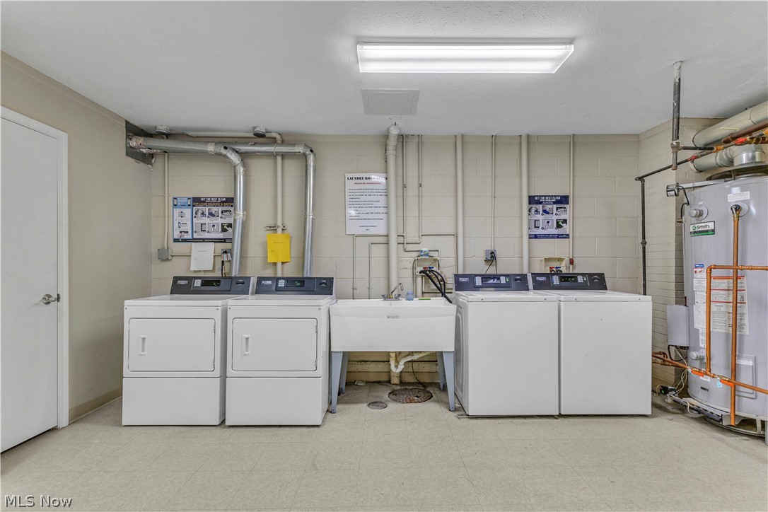 2885 Pease Drive Rocky River OH 44116
