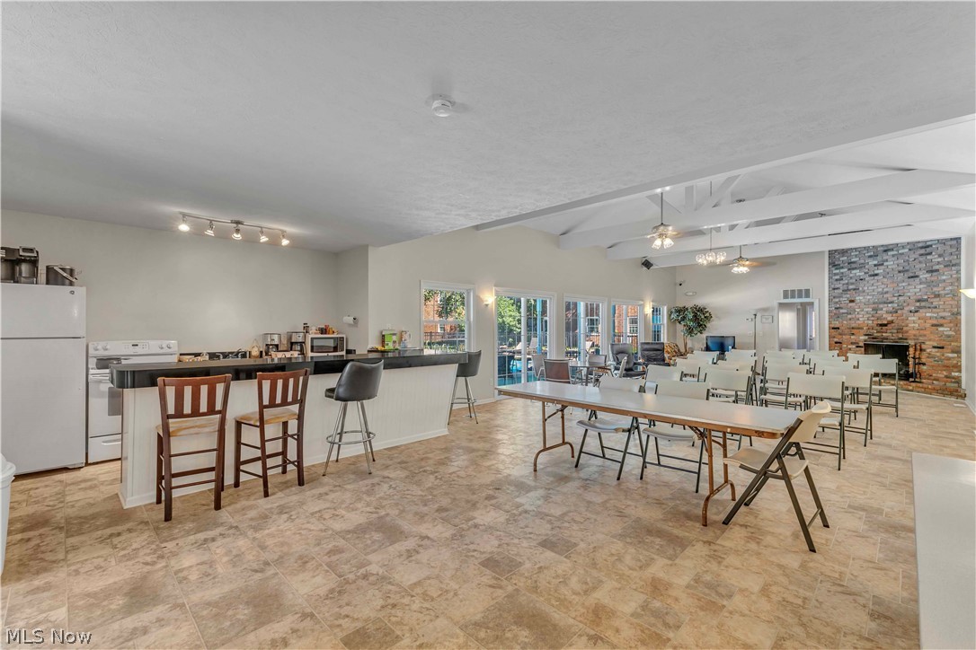2885 Pease Drive Rocky River OH 44116