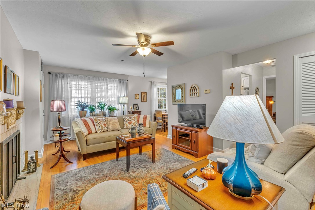 2885 Pease Drive Rocky River OH 44116