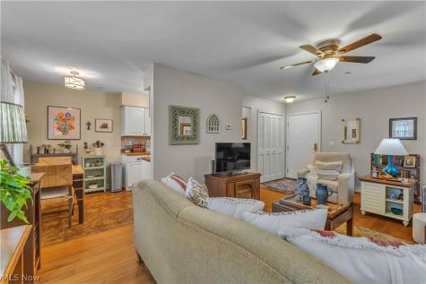 2885 Pease Drive Rocky River OH 44116