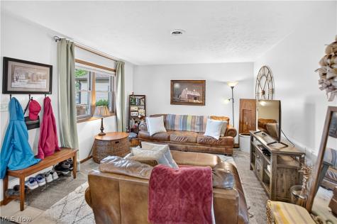 128 Royal Crest Drive Seville OH 44273