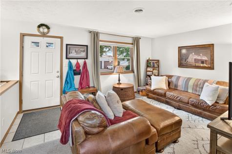 128 Royal Crest Drive Seville OH 44273