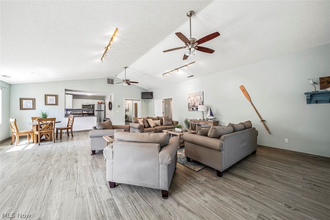 6035 Lake Road W Ashtabula OH 44004