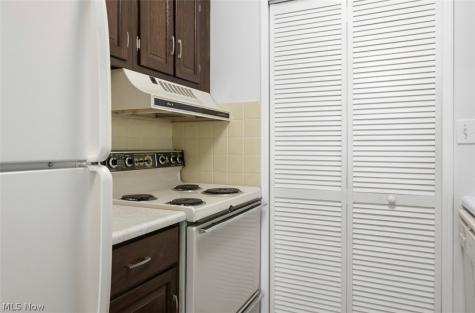 2549 Royal County Down #15A Uniontown OH 44685
