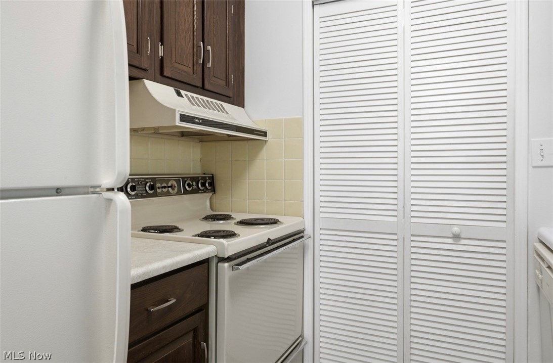 2549 Royal County Down #15A Uniontown OH 44685