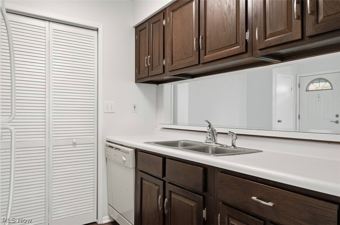 2549 Royal County Down #15A Uniontown OH 44685