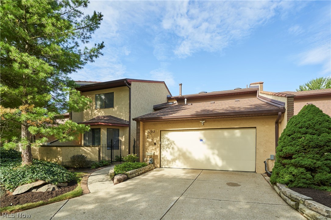 1782 Brookwood Drive Akron OH 44313