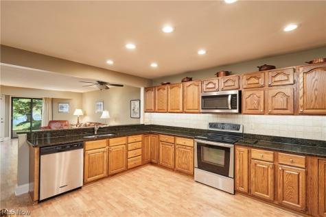 1782 Brookwood Drive Akron OH 44313