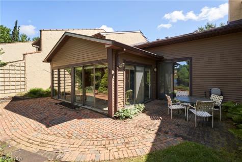 1782 Brookwood Drive Akron OH 44313