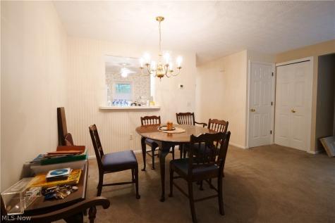 115 Ledbury Circle NE Canton OH 44721