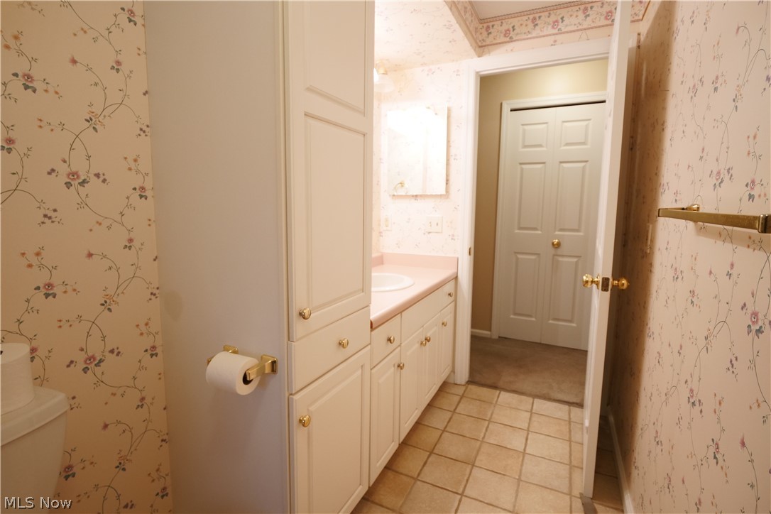 115 Ledbury Circle NE Canton OH 44721