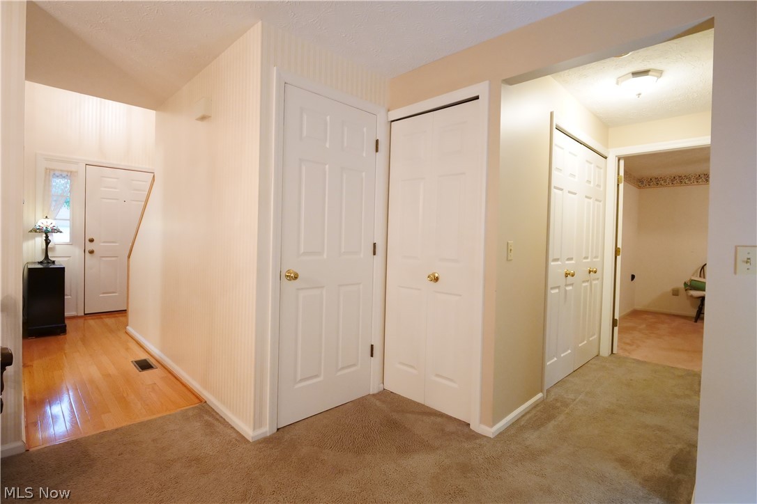 115 Ledbury Circle NE Canton OH 44721
