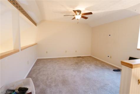 115 Ledbury Circle NE Canton OH 44721